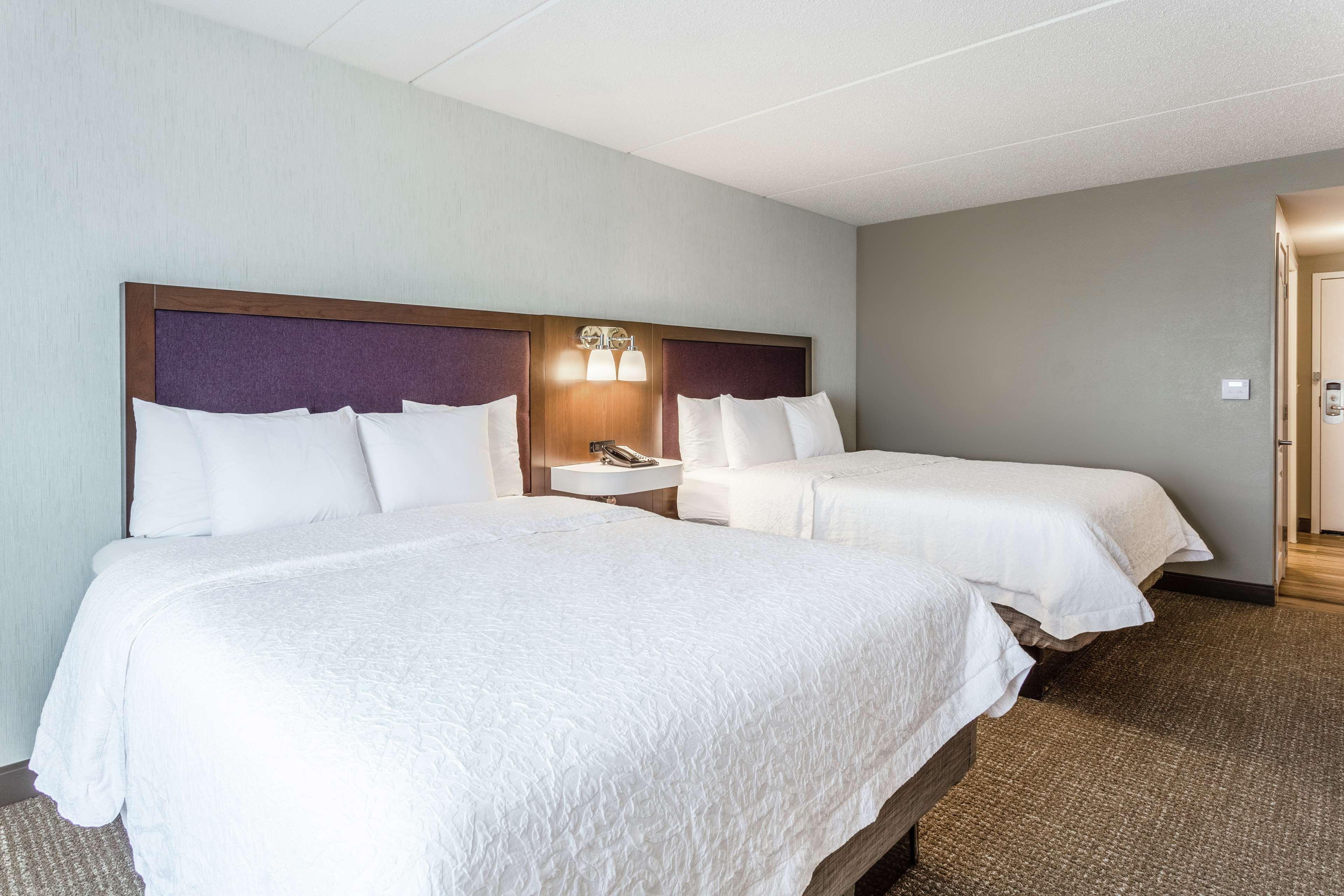 Hampton Inn & Suites Chicago - Либертивилл Экстерьер фото
