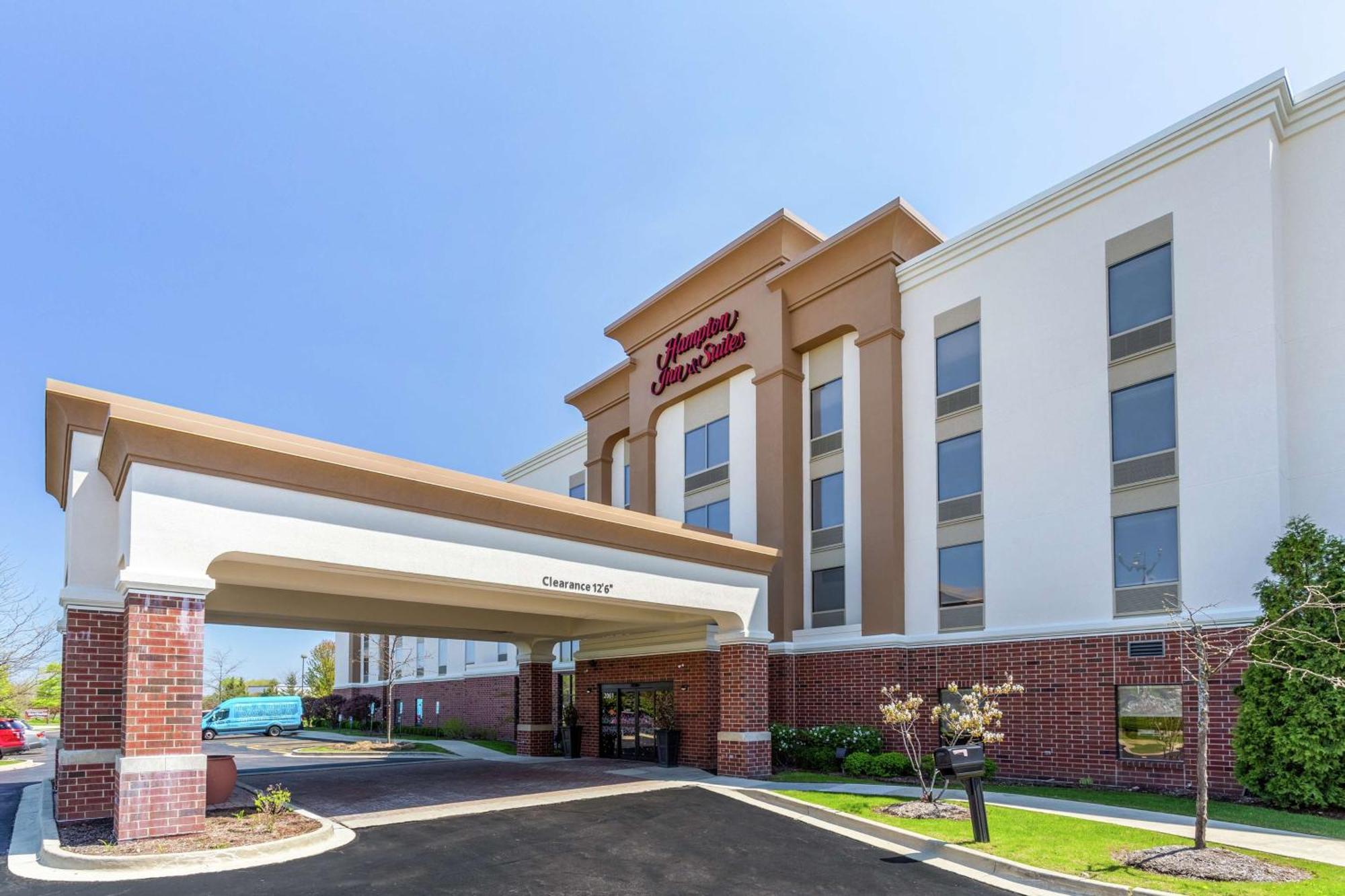 Hampton Inn & Suites Chicago - Либертивилл Экстерьер фото